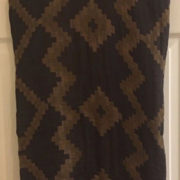 Aritzia Diamond Mosaic Blanket Scarf - Picture 4 of 7